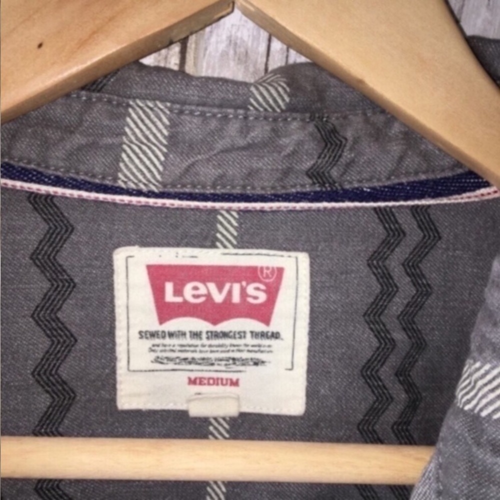 Levi's Grey Button Shirt Jacket - Picture 5 of 5